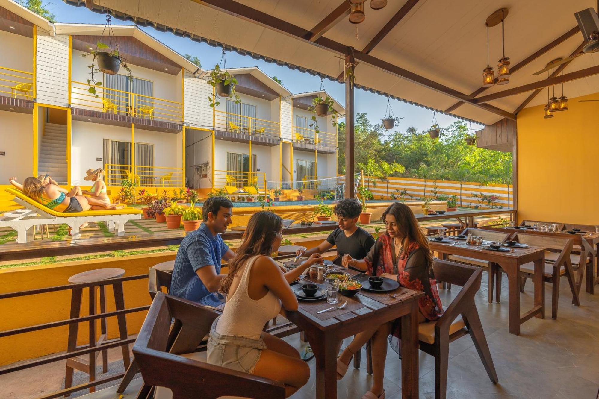The Social Stays Goa, Morjim Formerly Artbuzz Εξωτερικό φωτογραφία